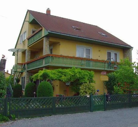 Hotel Grill Garten Vendégház Keszthely Exterior foto